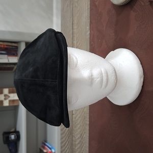 Genuine suede Goorin Brothers Hat, like new